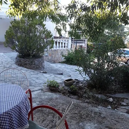 דירה Tuja *