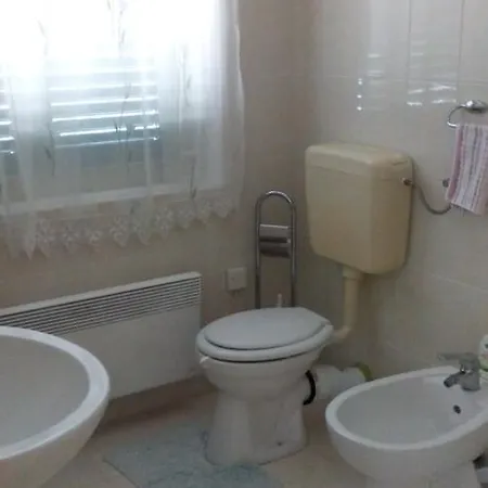 Tuja Apartamento *